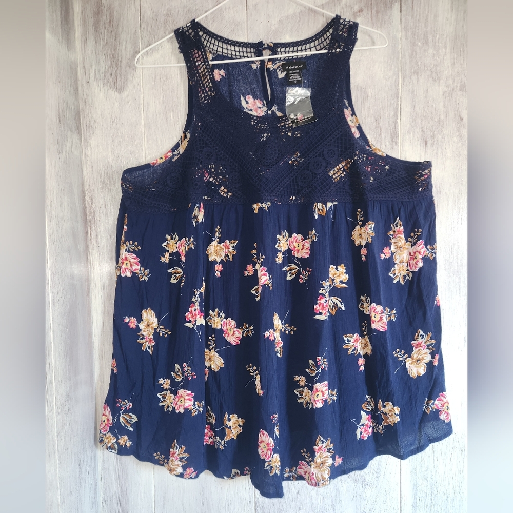 NWT Torrid Blue Floral Top Size 0